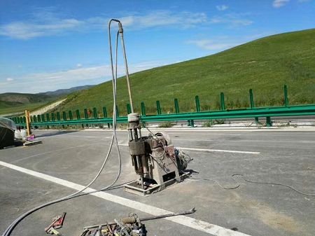 马龙公路地基基础注浆加固